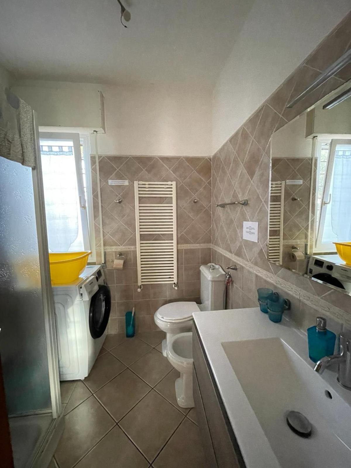 Villa Rimini - Seaview & Roman Holidays Apartments - Garden&Beach 300Mt Anzio Bagian luar foto
