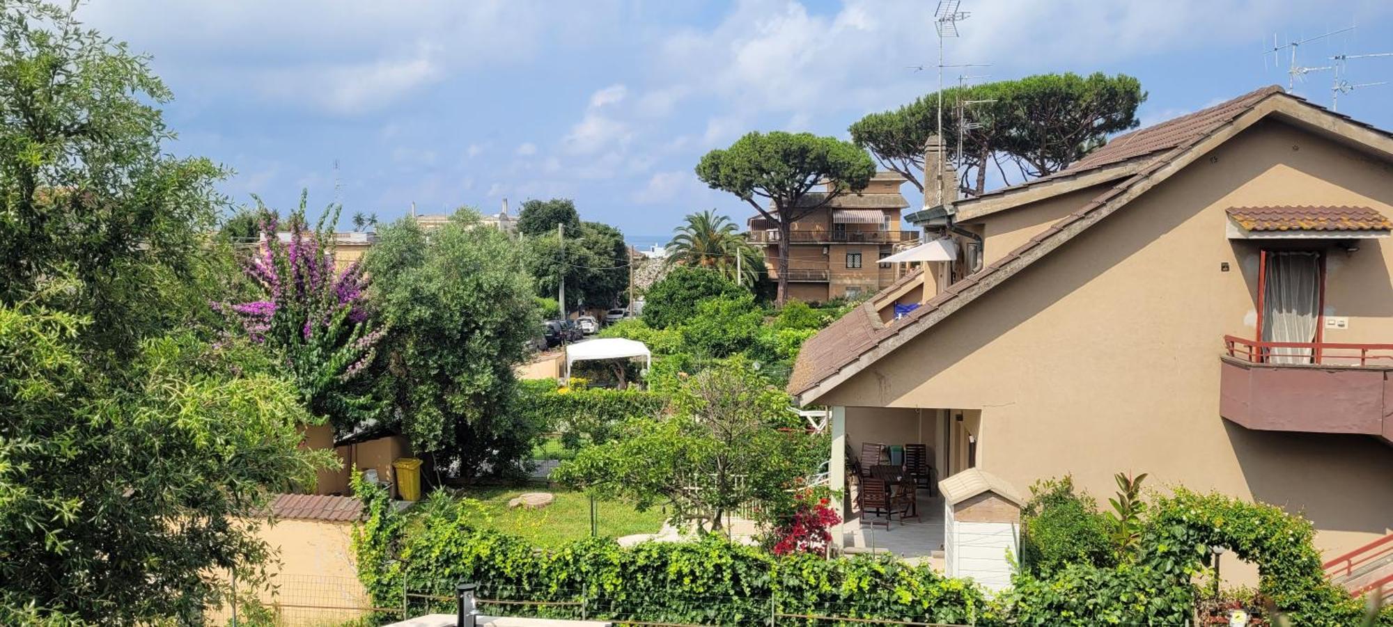 Villa Rimini - Seaview & Roman Holidays Apartments - Garden&Beach 300Mt Anzio Bagian luar foto