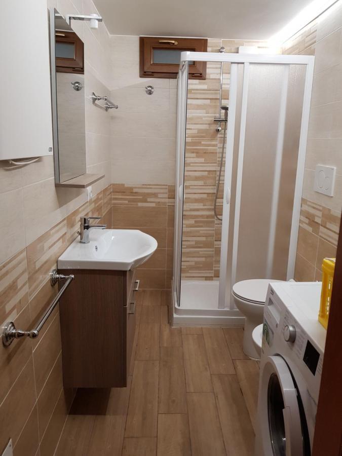 Villa Rimini - Seaview & Roman Holidays Apartments - Garden&Beach 300Mt Anzio Bagian luar foto